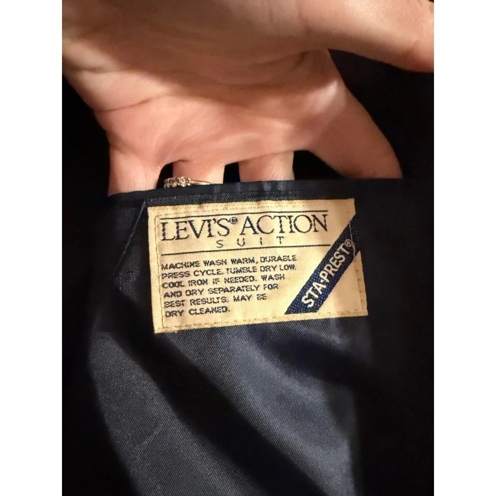 Levis versatile vintage